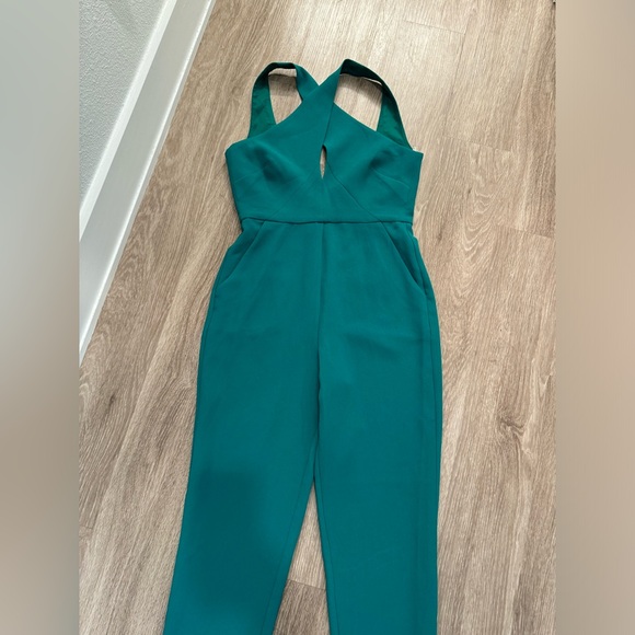 Never Been Worn BCBGeneration jumpsuit size 4 - Picture 4 of 7